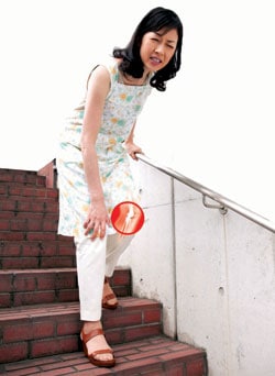 joint health asian woman Livewell2u